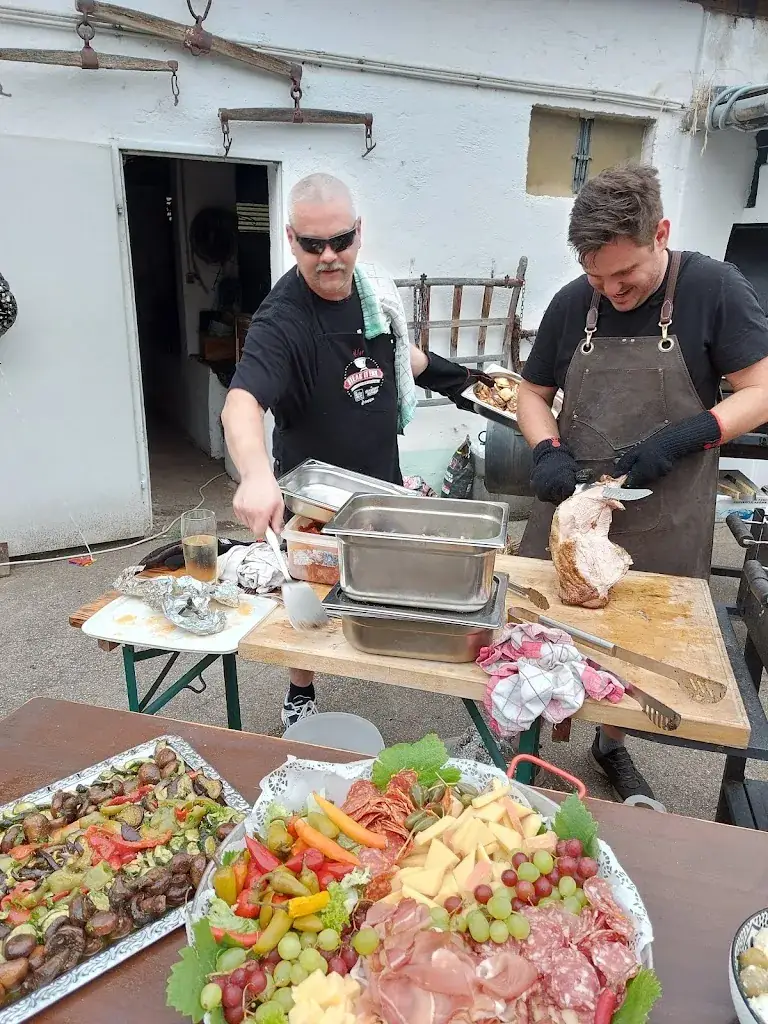 Renate Amesbauer_Heuriger Lechner & Hofmann Catering_Pottendorf_review