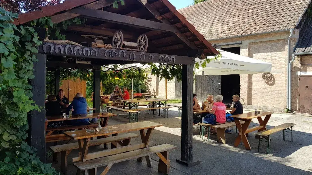 Heuriger Lechner & Hofmann Catering restaurant in Pottendorf