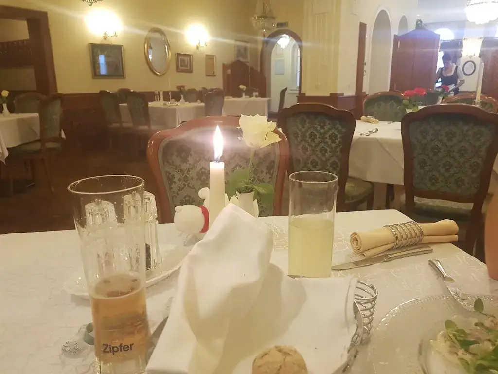 Landgasthof zum Topf_Politischer Bezirk Waidhofen an der Thaya_slider_image_1