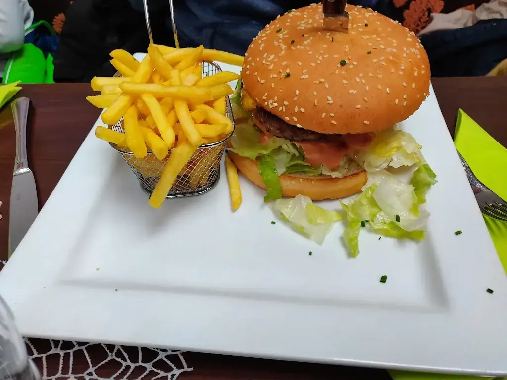 Menu_Fit Aktivcenter + Restaurant GmbH_Politischer Bezirk Waidhofen an der Thaya_immagine_2