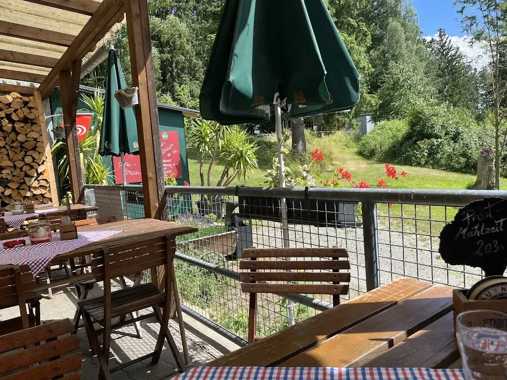 Gösser Hitt'n - Skihütte Ulrichschlag_Politischer Bezirk Waidhofen an der Thaya_slider_image_1