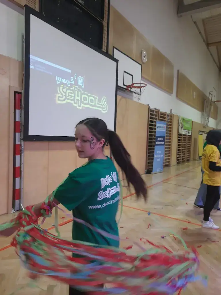 Ludmilla Binder_Sportbistro /Sporthalle Horn_Politischer Bezirk Horn_avis