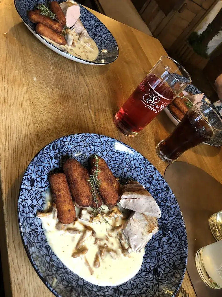 Marcela_Lozano TEAB Consulting_Landgasthaus zum Knell_Politischer Bezirk Horn_recensione