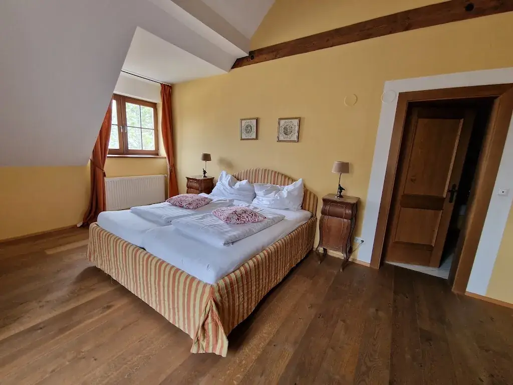 Schlossgasthof Rosenburg_Politischer Bezirk Horn_slider_image_3