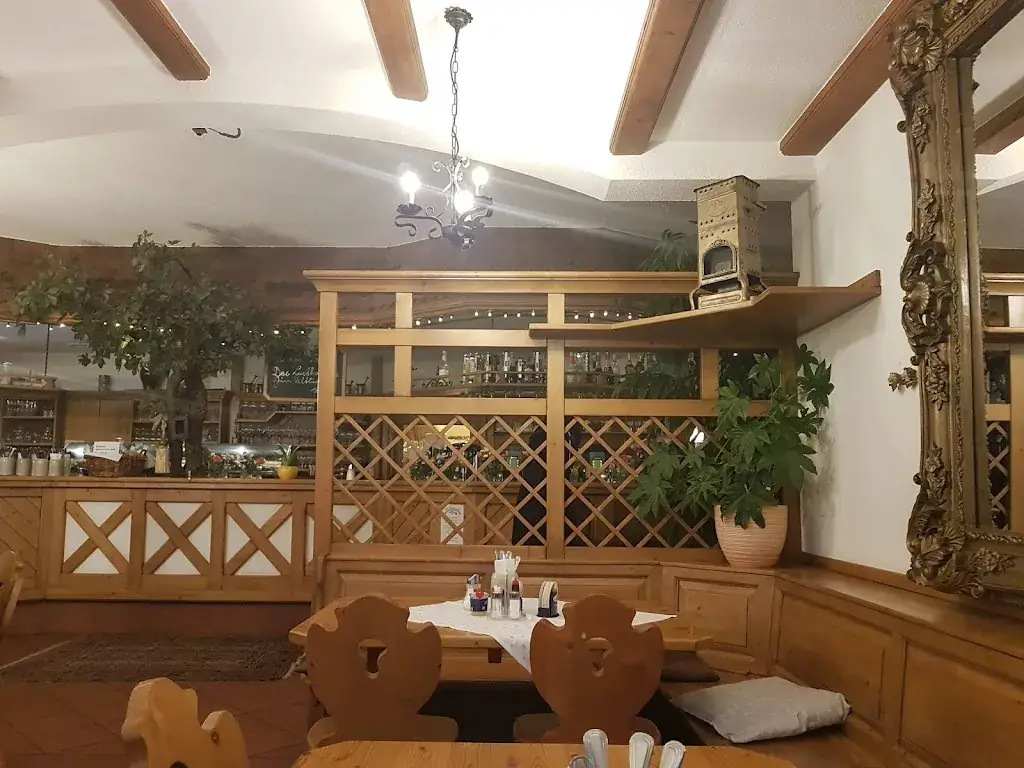 Douglas_Graselwirt_Politischer Bezirk Horn_review