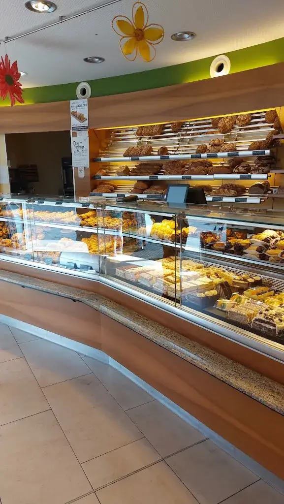 Leo Horn (Coffeeshop, Café, Bäckerei, Konditorei) ristorante a Politischer Bezirk Horn