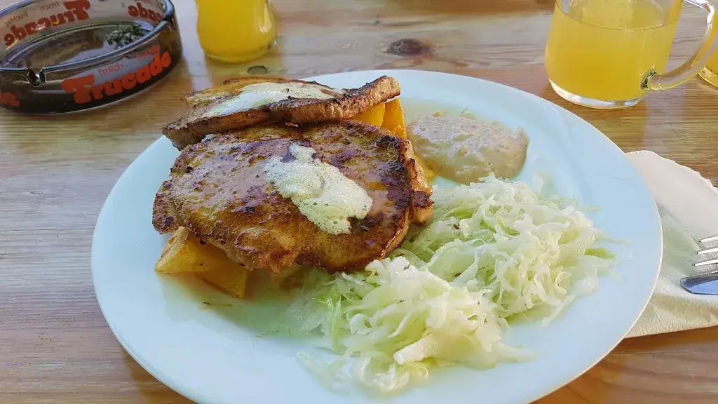 Irmgard Eibeck_Weingut und Heurigen Konstanzer_Leithaprodersdorf_recensione