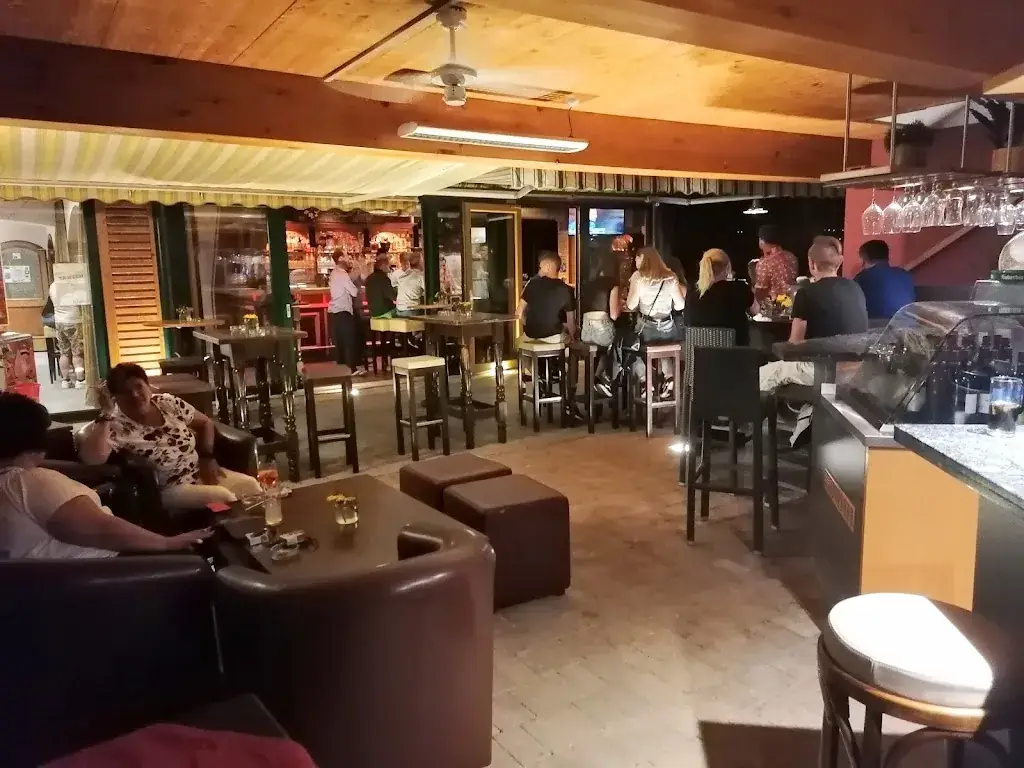 Gasthof zum Bauch Inh Manfred Wilfing ristorante a Poysdorf