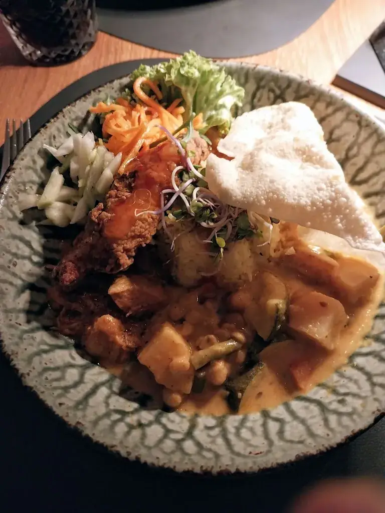 Marcel Derks_Mandas to go_Politischer Bezirk Sankt Pölten_avis