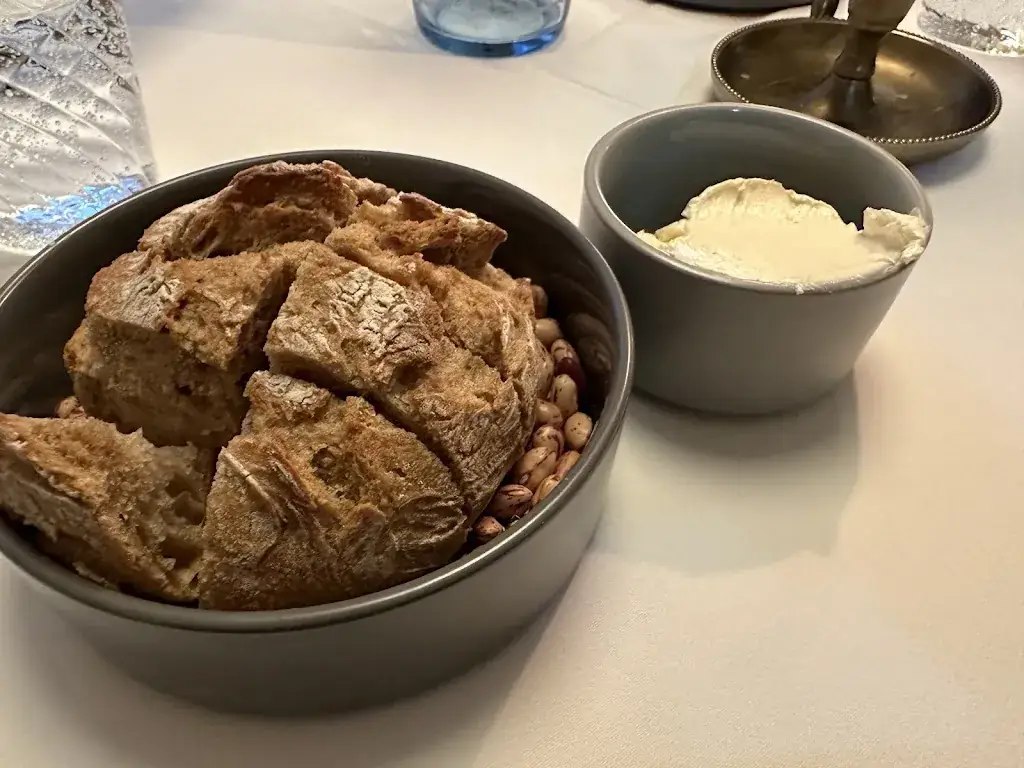 Harald Schwab_AELIUM_Politischer Bezirk Sankt Pölten_recensione