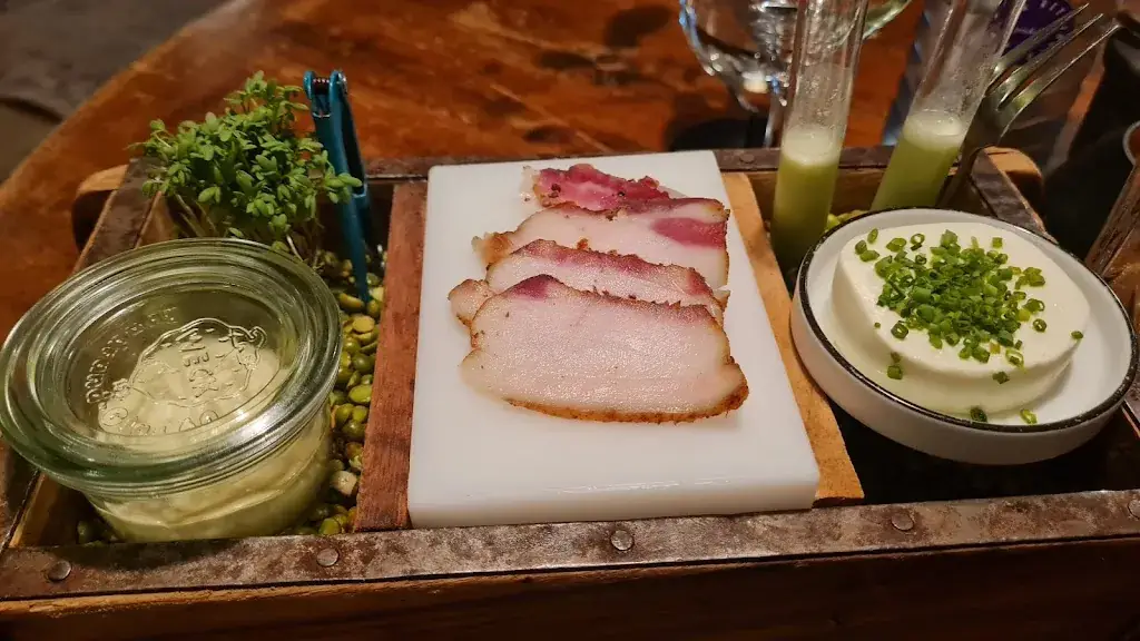 mauricio_Vinzenz Pauli_Politischer Bezirk Sankt Pölten_recensione