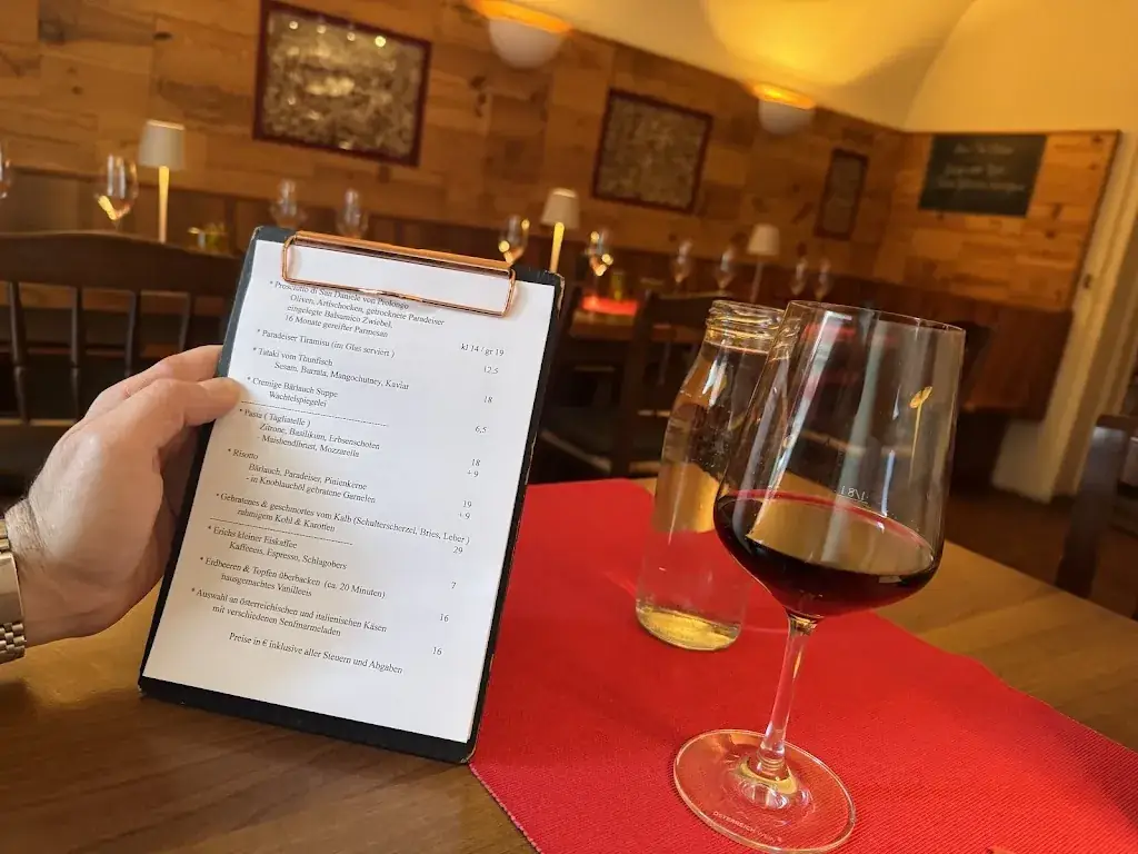 Philipp Alexander Schoch_Osteria Cucina & Vini_Politischer Bezirk Sankt Pölten_avis