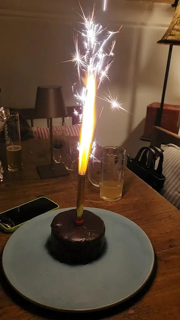 Lars Madok_RENDL KELLER_Politischer Bezirk Sankt Pölten_review