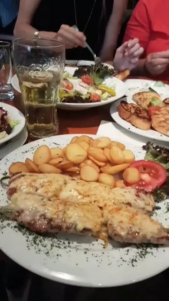 Rhodos Restaurant restaurant à Politischer Bezirk Sankt Pölten