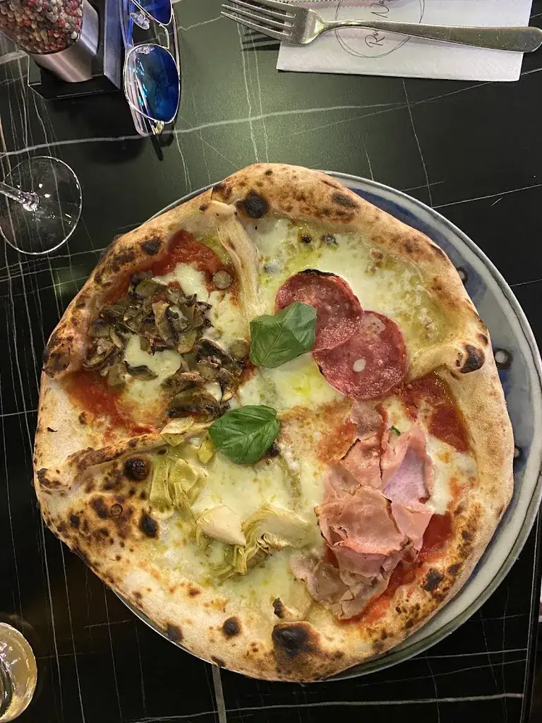 J R_Rocca Napoli | Pizzeria Napoletana_Politischer Bezirk Sankt Pölten_recensione