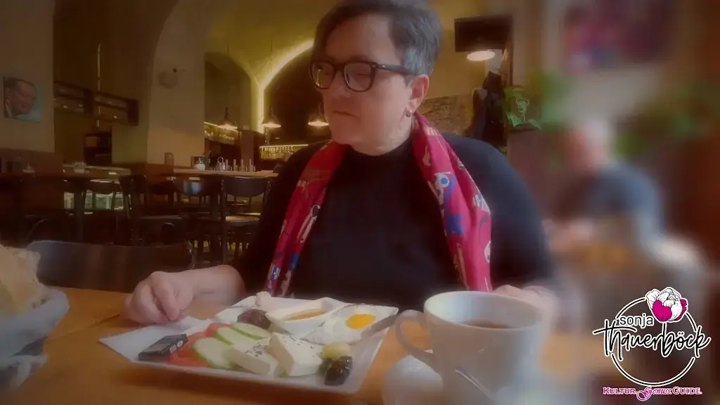 Café at the Palais Wellenstein_Politischer Bezirk Sankt Pölten_slider_image_2