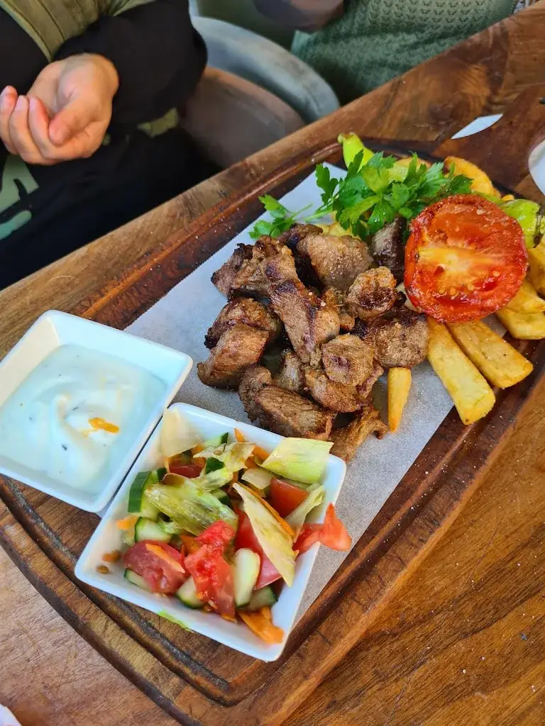 Menu_MAY Cafe & Restaurant_Politischer Bezirk Sankt Pölten_image_9