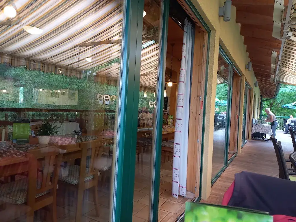 Naturfreunde Bootshaus ristorante a Politischer Bezirk Sankt Pölten