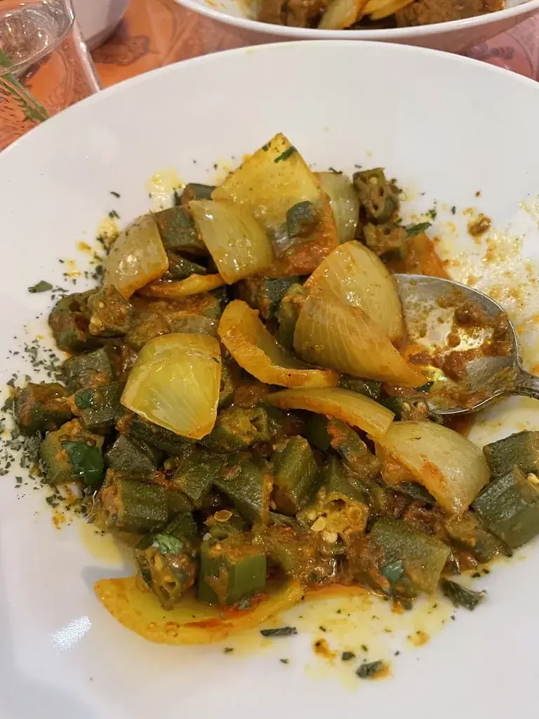 Deepak_Rajput_Politischer Bezirk Sankt Pölten_review