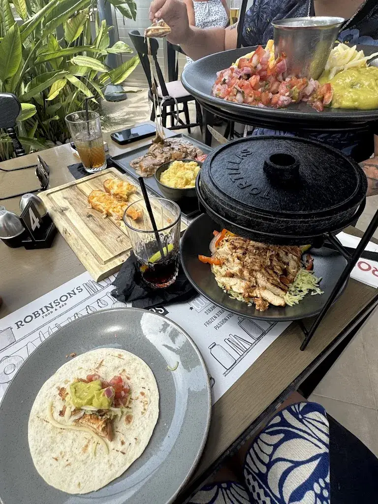 Vanessa Riemer_ROBINSON‘S - der Traisentreffpunkt._Pottenbrunn_recensione