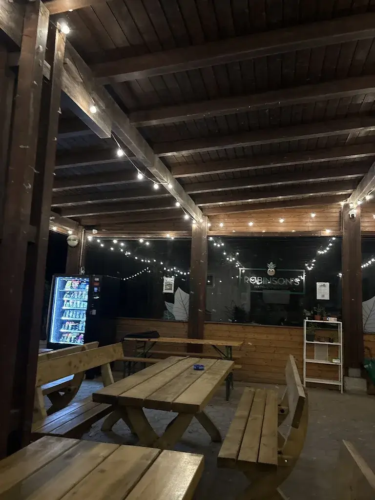 Emma Stern_ROBINSON‘S - der Traisentreffpunkt._Pottenbrunn_recensione