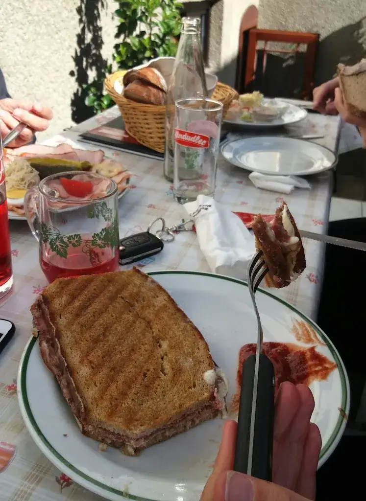 Buschenschenke Schrammel_Leithaprodersdorf_slider_image_3