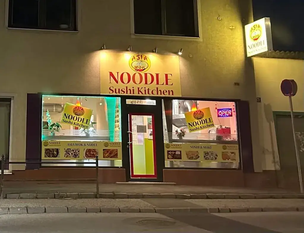 Noodle Sushi Kitchen_Pottschach_slider_image_1