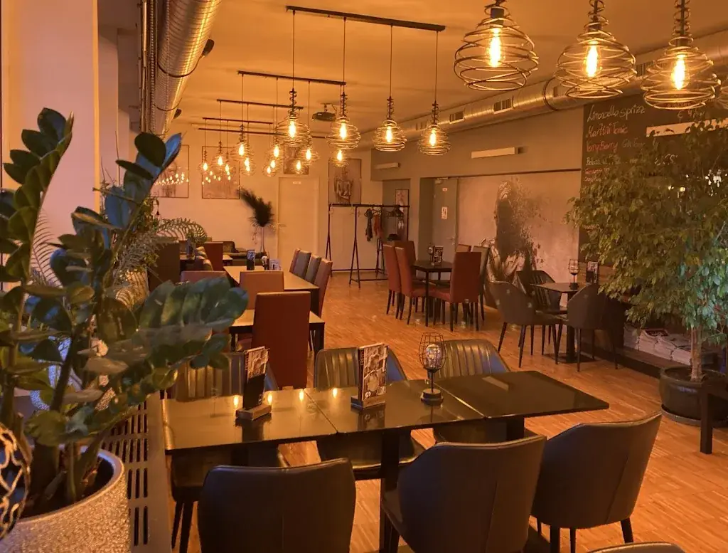 Fredo Café restaurant in Pottschach