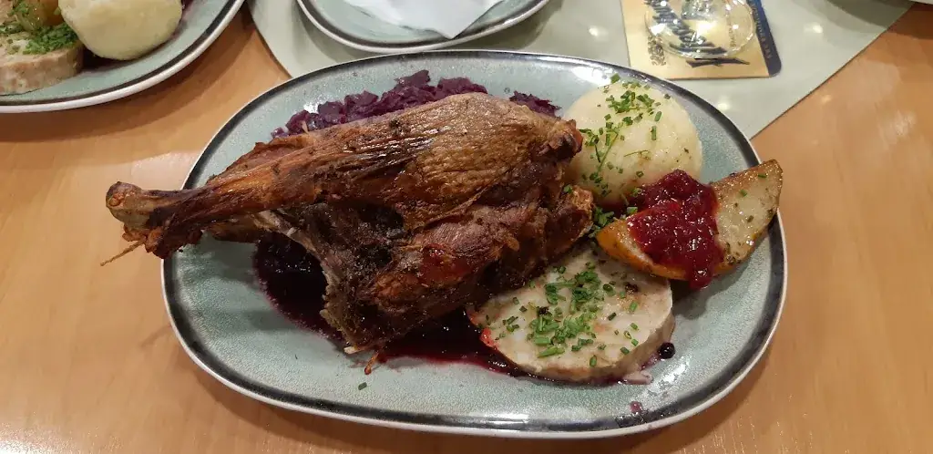 Schneiderhalle KG_Prottes_slider_image_3