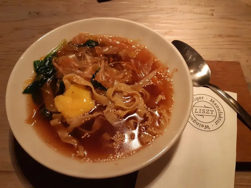 Menu_LISZT Weingut Heuriger Manufaktur_Leithaprodersdorf_immagine_7