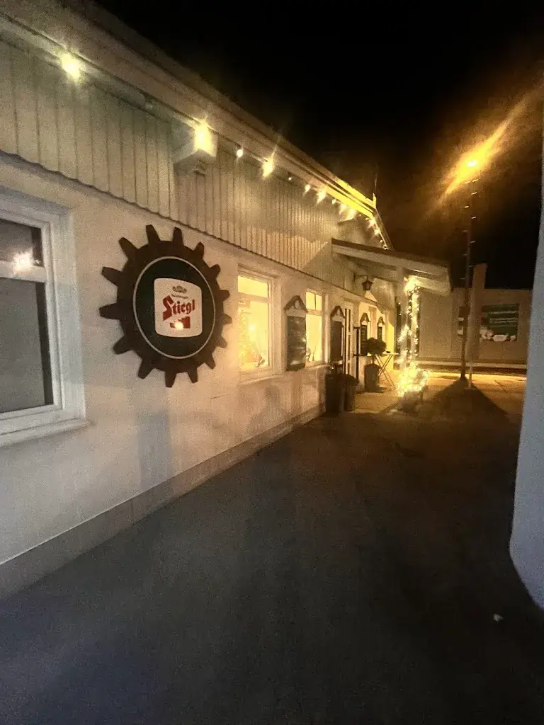 Peter Žigo_Zahnradbahnstüberl_Puchberg am Schneeberg_avis