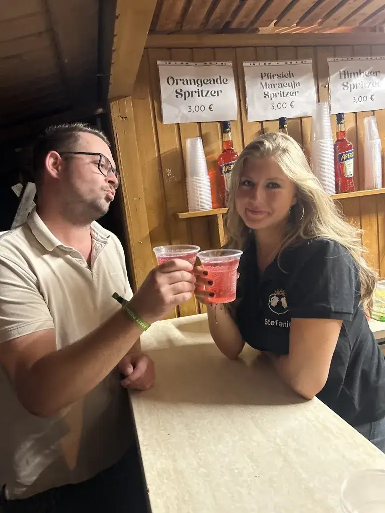 Klaus Vyhnalek_Die Spritzerbar_Pulkau_recensione