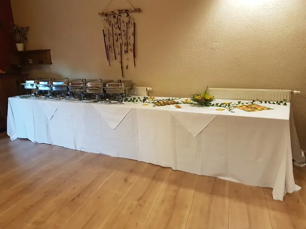 Cafe "NaUnd" ristorante a Rabenstein an der Pielach