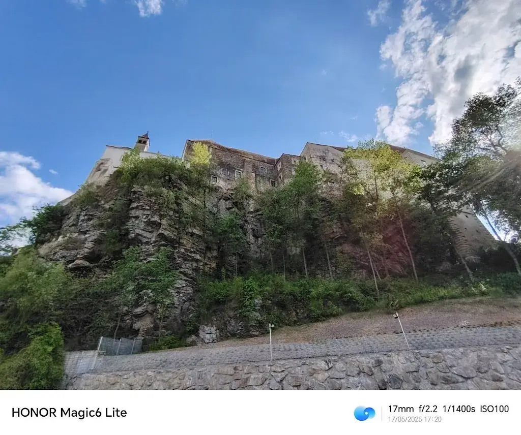 Hirsböck Helmut Johann_Burg Raabs an der Thaya_Raabs an der Thaya_review