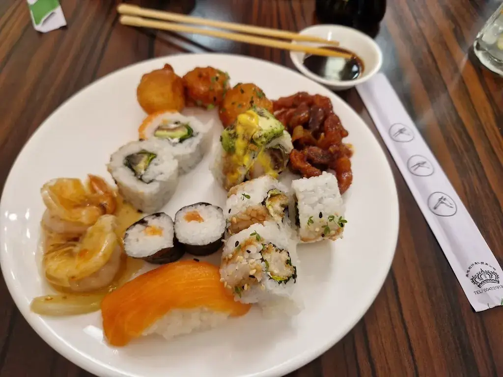 Dominik Mayrhofer_LUCKY COURT - ASIA BUFFET & A´LA CARTE RESTAURANT_Purgstall_review