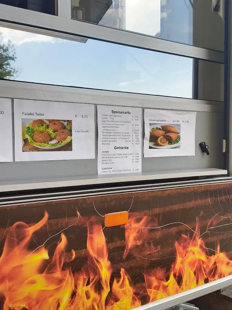 Ben_Latakiano Imbiss_Antau_avis