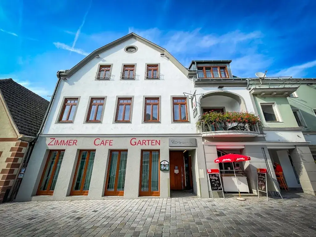 NewHome Production_Cafe Rossini_Purgstall_review