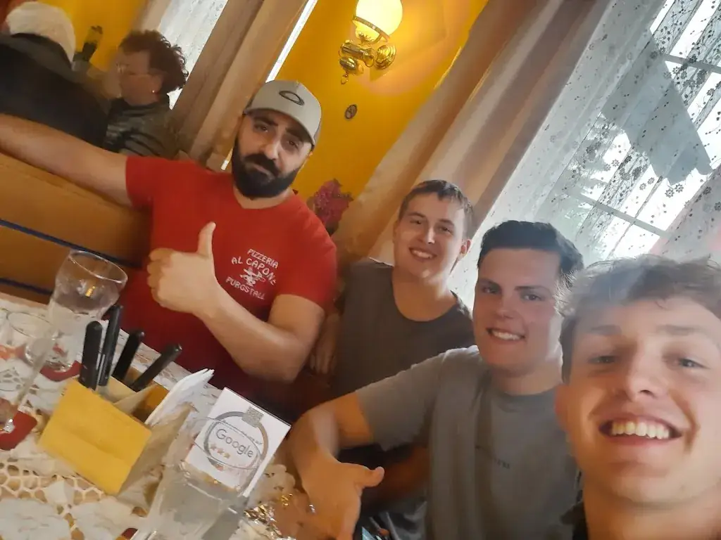 Arthur Köhling_Pizzeria Al Capone_Purgstall_avis