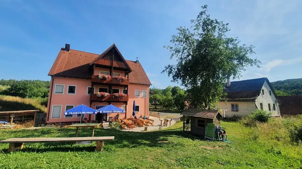 Anouk Borst_Gasthaus Zum Schneider_Pottenstein_review