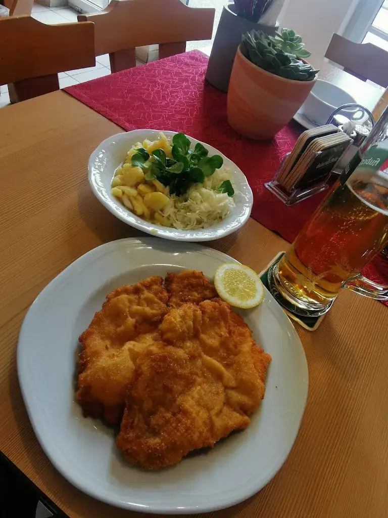 Venatores Lux_Heurigen-Restaurant Paisler_Krensdorf_review