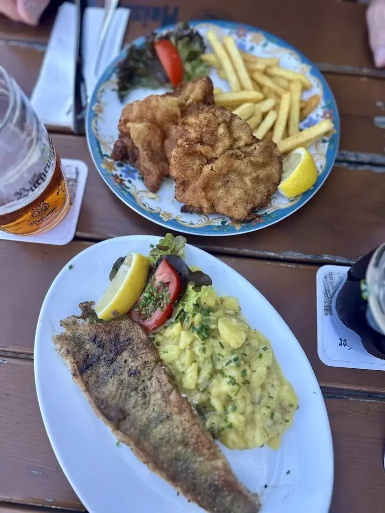 An Jie_Gasthof und Pension 