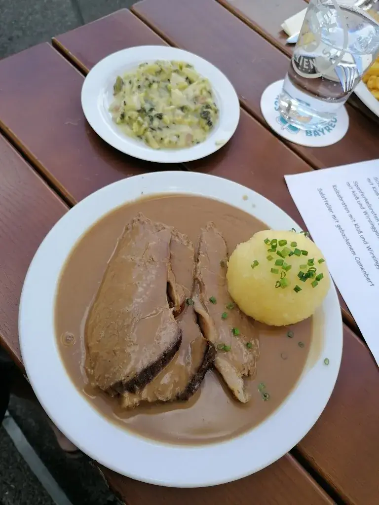 Moritz Küssner_Wirtshaus am Gnock_Pottenstein_review