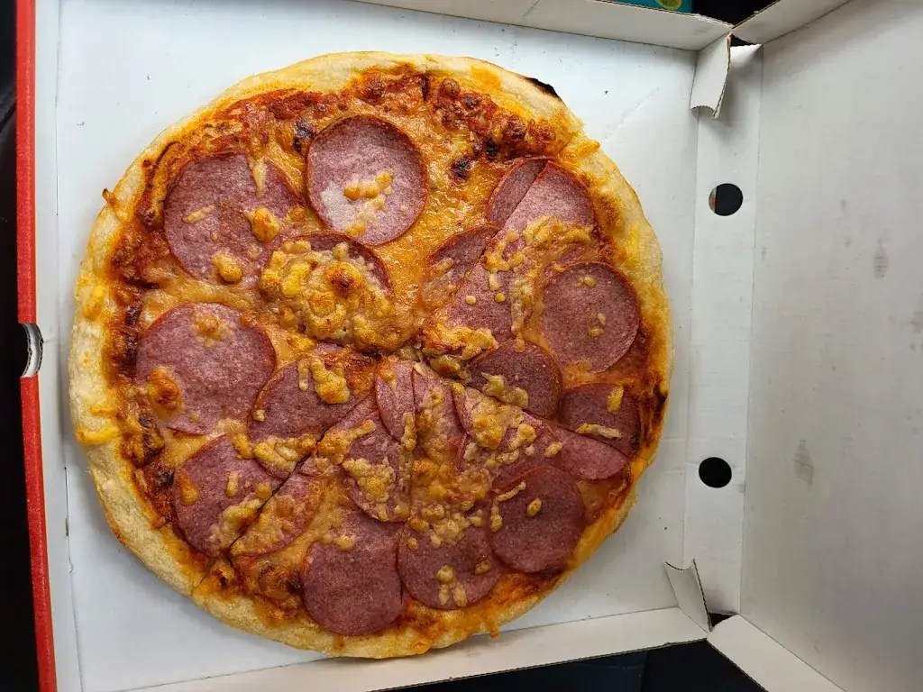 Cornelia Federlein_Imbiss bei Angelo_Pottenstein_review