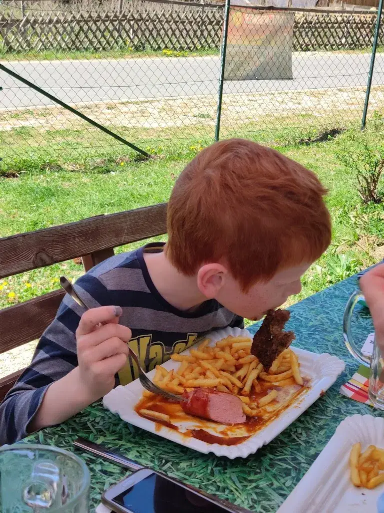 Martin Renardy_Bayer's Einkehr_Pottenstein_avis