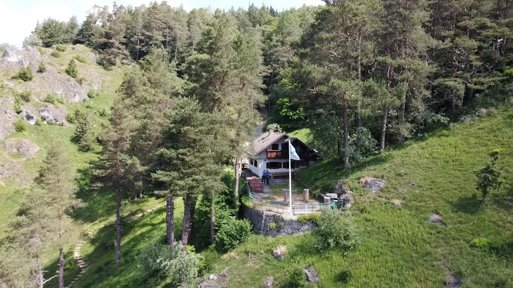 Jeroen Hightree_Bergwachthütte_Pottenstein_review