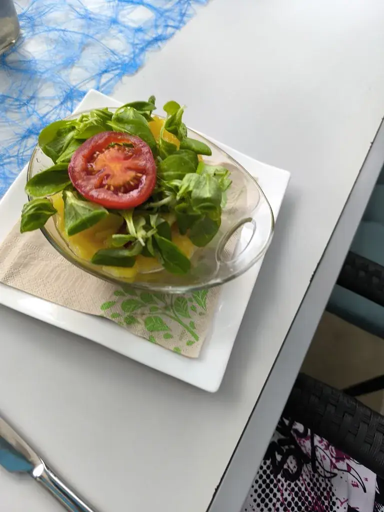 Gerald Tomaschek_Julie's_Krensdorf_review