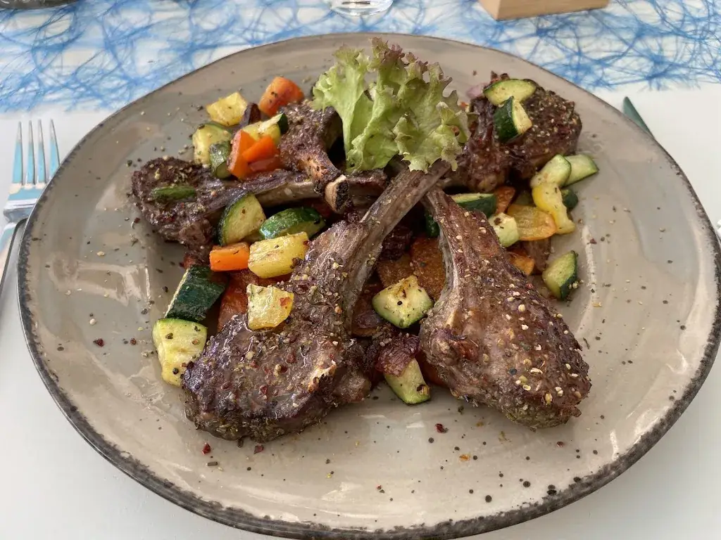 Oliver Baumgartner_Julie's_Krensdorf_review