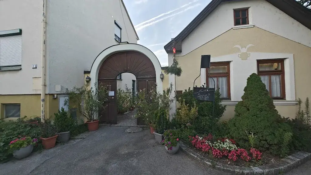 Hartl Weinheuriger_Reisenberg_slider_image_2