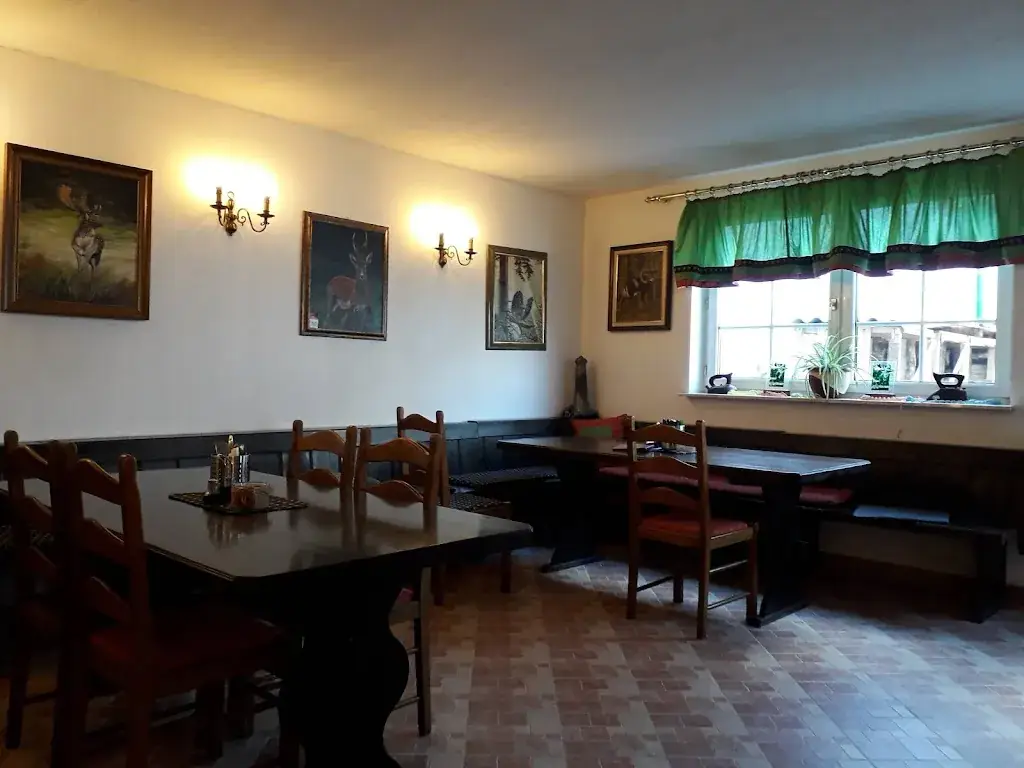 Oleander Heuriger restaurant in Reisenberg