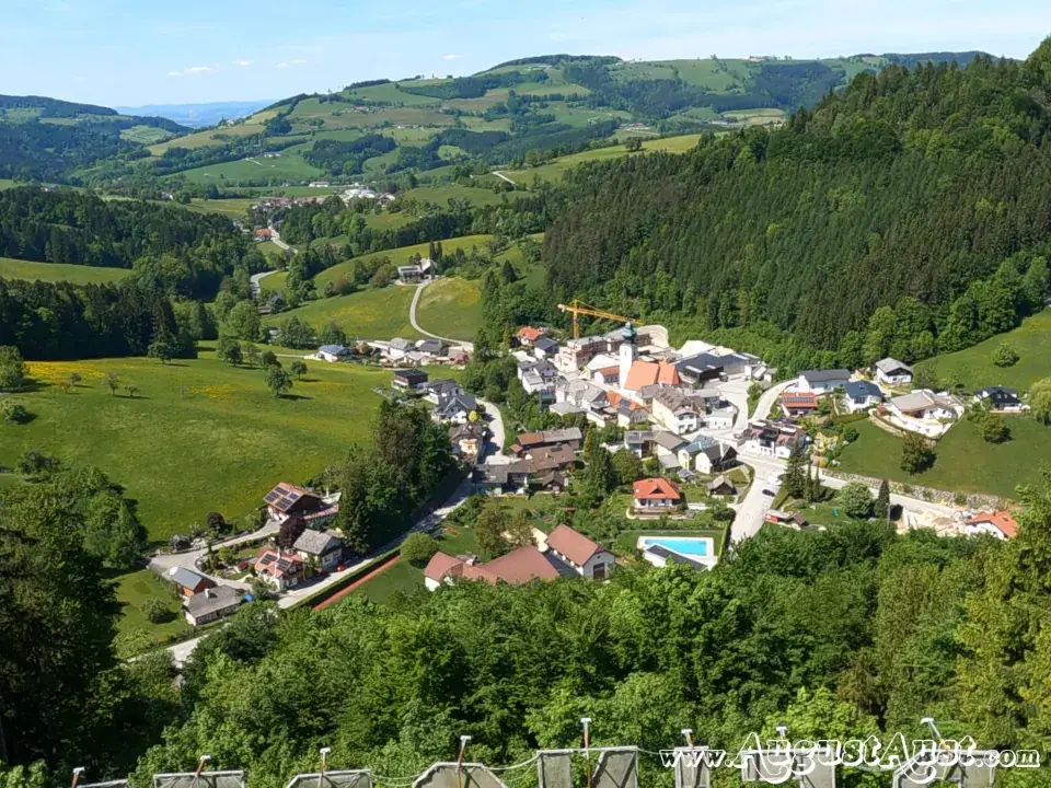 Burgarena Reinsberg_Reinsberg_slider_image_3